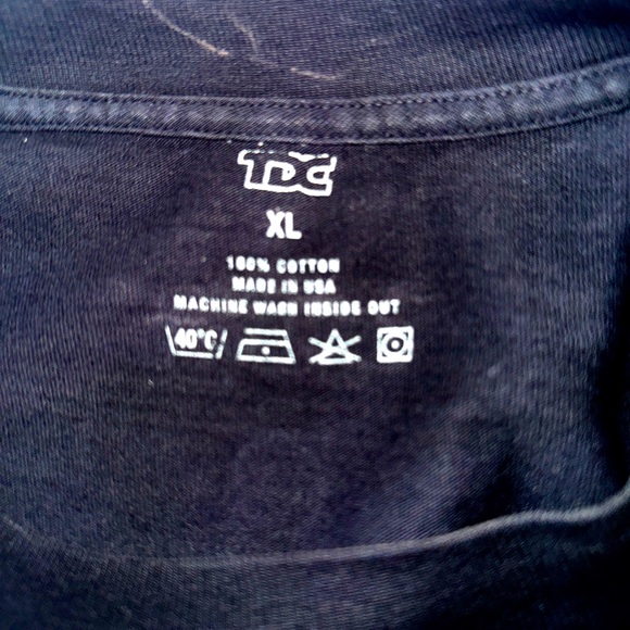 tde. Black Graphic Tee with Red and Yellow Accents - Picture 3 of 3